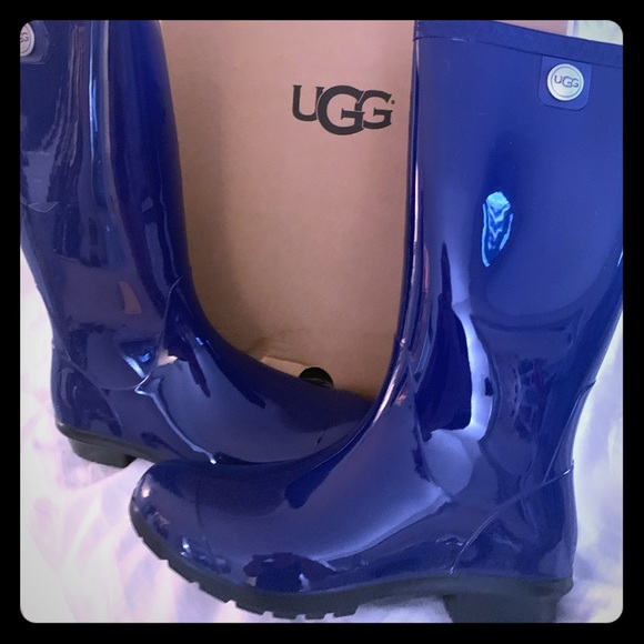 royal blue rain boots
